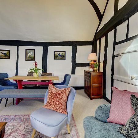 Loft Cottage By Spa Town Property - 2 Bed Tudor Retreat Near To Stratford-Upon-Avon, Warwick & Solihull מראה חיצוני תמונה